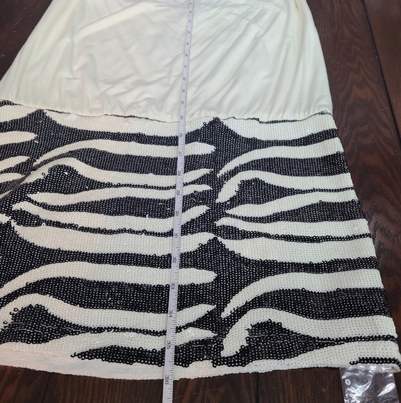 NWT Bebe Halter Dress - Picture 4 of 11